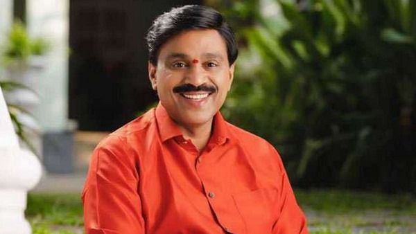 ಬಳ್ಳಾರಿಯಲ್ಲಿ ತಗ್ಗುತ್ತಿರುವ ರೆಡ್ಡಿ ಬ್ರದರ್ಸ್ ಪ್ರಾಬಲ್ಯ: ಶರಣರ ವಚನದೊಂದಿಗೆ ಕಾಂಗ್ರೆಸ್ ಲೇವಡಿ