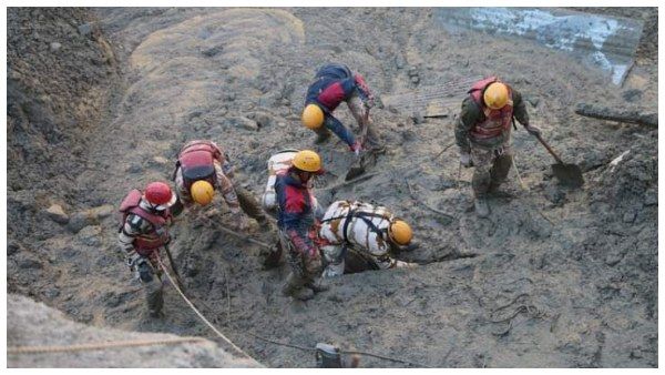 ಉತ್ತರಾಖಂಡ್ ತಪೋವನದಲ್ಲಿ ರಕ್ಷಣಾ ಕಾರ್ಯಕ್ಕೆ 'ಬಂಡೆ' ಅಡ್ಡಿ
