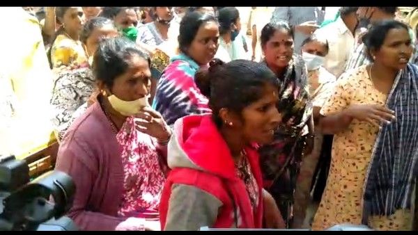 ಸ್ಲಂ ಮನೆ ತೆರವುಗೊಳಿಸಲು ಯತ್ನ: ಅಗ್ರಹಾರ ದಾಸರಹಳ್ಳಿ ಜನರ ಆಕ್ರೋಶ