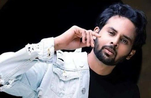 ಧನುಷ್ ಜೊತೆ ನಟಿಸಿದ್ದ ನಟ ಶ್ರೀವಾಸ್ತವ್ ಆತ್ಮಹತ್ಯೆಗೆ ಶರಣು