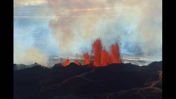 ದ್ವೀಪ ರಾಷ್ಟ್ರದಲ್ಲಿ ಪ್ರಳಯ ಫಿಕ್ಸ್..! ಬರೋಬ್ಬರಿ 17 ಸಾವಿರ ಬಾರಿ ಭೂಕಂಪನ..!