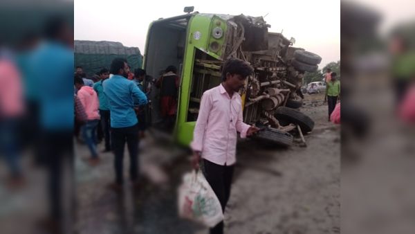 ರಾಷ್ಟ್ರೀಯ ಹೆದ್ದಾರಿ-4ರಲ್ಲಿ KSRTC ಬಸ್ ಪಲ್ಟಿ; ಉಳಿಯಿತು 35ಕ್ಕೂ ಹೆಚ್ಚು ಪ್ರಯಾಣಿಕರ ಜೀವ