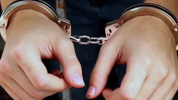 ಪೇಸ್ಟ್ ರೂಪದಲ್ಲಿದ್ದ ಚಿನ್ನ ಸಾಗಣೆ; ಏರ್ ಇಂಡಿಯಾ ಇಬ್ಬರು ಸಿಬ್ಬಂದಿ ಬಂಧನ