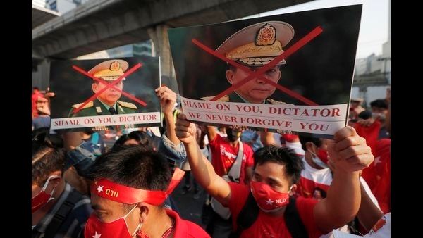 ಭಯಾನಕ: ಮಕ್ಕಳು, ಮಹಿಳೆಯರು ಸೇರಿ 250 ಅಮಾಯಕರ ಭೀಕರ ಹತ್ಯೆ