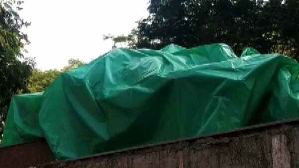 ಹುಬ್ಬಳ್ಳಿ: ಛತ್ರಪತಿ ಶಿವಾಜಿ ಪ್ರತಿಮೆ ಕುಸಿತ; ಪ್ರತಿಭಟಿಸಿದ ಮರಾಠಾ ಸಮುದಾಯ