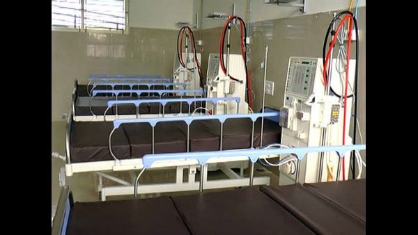 ಜೆಎಸ್ಎಸ್ ಆಸ್ಪತ್ರೆಯಲ್ಲಿ 500 ಹಾಸಿಗೆ ನೀಡಲು ಸುತ್ತೂರು ಶ್ರೀಗಳಲ್ಲಿ ಮನವಿ