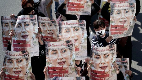 ದೇಶ ಇದ್ದರೂ ಇವರೆಲ್ಲಾ ಅನಾಥ: ನಿಲ್ಲಲು ಸೂರು ಇಲ್ಲ, ತಿನ್ನಲು ಅನ್ನವಿಲ್ಲ