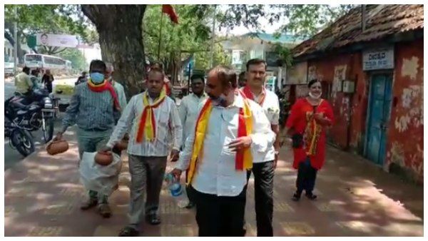 ಬೇಸಿಗೆಯಲ್ಲಿ ಪ್ರಾಣಿ-ಪಕ್ಷಿಗಳ ದಾಹ ನೀಗಿಸುತ್ತಿರುವ ಮೈಸೂರು ಕನ್ನಡ ವೇದಿಕೆ ತಂಡ