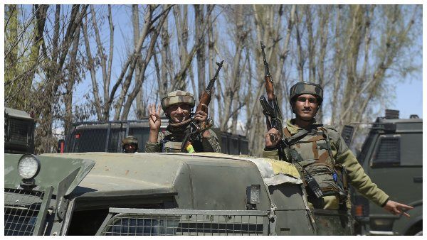 ಜಮ್ಮು ಕಾಶ್ಮೀರ; ಎನ್‌ಕೌಂಟರ್‌ನಲ್ಲಿ ಏಳು ಉಗ್ರರ ಹತ್ಯೆ