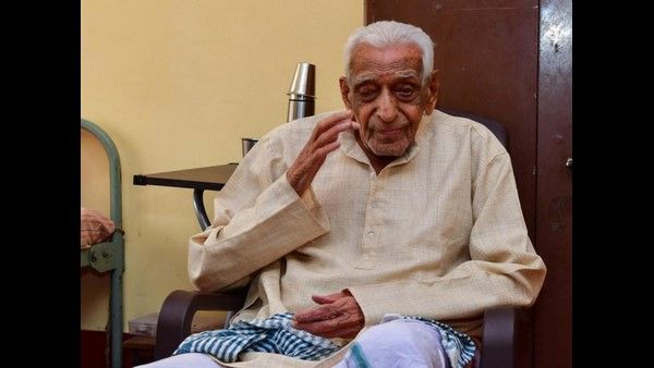 ದೊರೆಸ್ವಾಮಿ ನಿಧನ: ಎಚ್‌ಡಿ ದೇವೇಗೌಡರ ಸಹಿತ ರಾಜಕೀಯ ಮುಖಂಡರ ಸಂತಾಪ