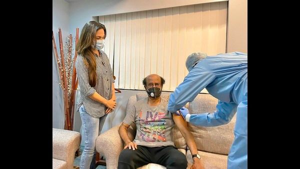 ತಮಿಳುನಾಡಿನಲ್ಲಿ 2ನೇ ಡೋಸ್ ಕೊರೊನಾ ಲಸಿಕೆ ಪಡೆದ ನಟ ರಜನಿಕಾಂತ್