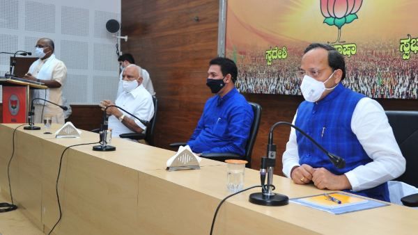 'ಮುಖ್ಯಮಂತ್ರಿ' ಯಡಿಯೂರಪ್ಪ ಬದಲಾವಣೆ: 51 ಬಿಜೆಪಿ ಶಾಸಕರಿಂದ ಸ್ಪೋಟಕ ಅಭಿಪ್ರಾಯ!