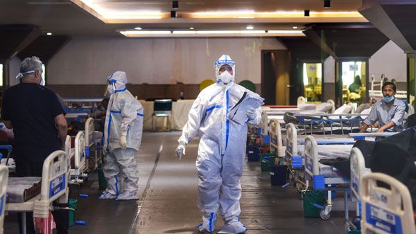 Stories Of Strength; ಕೊರೊನಾ ರೋಗಿಗಳಿಗೆ ಹುರುಪು ತುಂಬುತ್ತಿರುವ ಆಸಿಡ್ ದಾಳಿ ಸಂತ್ರಸ್ತರು...