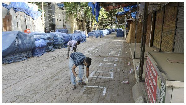 ಡೆಲ್ಟಾ ಪ್ಲಸ್ ಪ್ರಕರಣ; ಕರ್ನಾಟಕ ಸೇರಿ 8 ರಾಜ್ಯಗಳಿಗೆ ಆರೋಗ್ಯ ಸಚಿವಾಲಯ ಎಚ್ಚರಿಕೆ