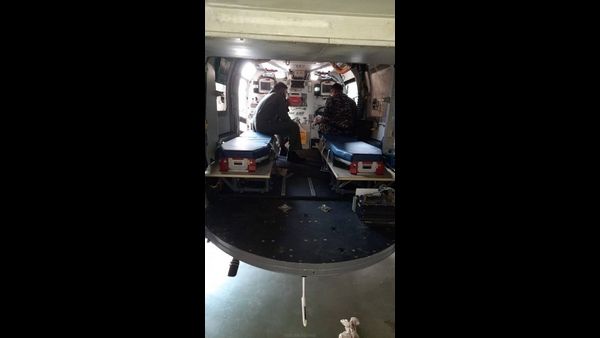 ಹೆಲಿಕಾಪ್ಟರ್‌ನಲ್ಲಿ ಕೋವಿಡ್ ಸೋಂಕಿತರಿಗಾಗಿ ವೈದ್ಯಕೀಯ ತೀವ್ರ ನಿಗಾ ಘಟಕ