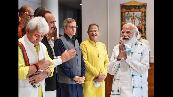 ಪ್ರಧಾನಿ ಎದುರು ವಿಶ್ವಾಸದ್ರೋಹದ ಕಥೆ ತೆರೆದಿಟ್ಟ ಜಮ್ಮು-ಕಾಶ್ಮೀರ ನಾಯಕರು!