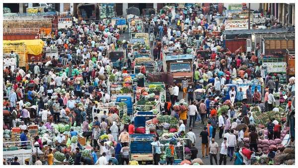 ದೇಶದಲ್ಲಿ ಕೊರೊನಾ ಎರಡನೇ ಅಲೆ ಕೊನೆಯಾಯ್ತಾ? ತಜ್ಞರ ಪ್ರಕಾರ ಏನು...