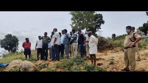 ಅರಣ್ಯ ಇಲಾಖೆಯಿಂದ ದೇಶದಲ್ಲೇ ಮೊದಲ ಹಳ್ಳಿಕಾರ್ ತಳಿಯ ಹಾಲಿನ ಡೈರಿ ಸ್ಥಾಪನೆ