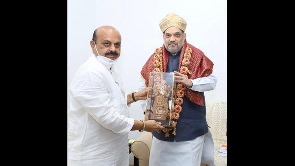 ದೆಹಲಿಯಲ್ಲಿ ಮುಖ್ಯಮಂತ್ರಿ ಬಸವರಾಜ ಬೊಮ್ಮಾಯಿಗೆ ಎಚ್ಚರಿಕೆ ಕೊಟ್ಟ ಕೇಂದ್ರ ಸಚಿವ ಅಮಿತ್ ಶಾ!