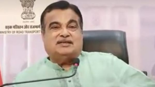 ಖಾದಿ ಪ್ರಾಕೃತಿಕ್‌ ಪೇಂಟ್‌ ಪ್ರಚಾರ ರಾಯಭಾರಿಯಾದ ಸಚಿವ