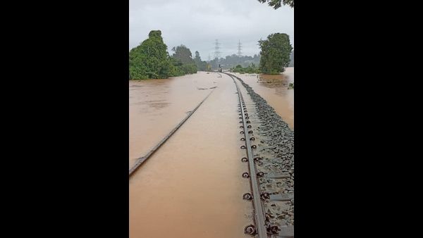 ಶಿವಮೊಗ್ಗ: ಭಾರೀ ಮಳೆಗೆ ತಾಳಗುಪ್ಪದಲ್ಲಿ ರೈಲ್ವೆ ಹಳಿ ಜಲಾವೃತ; ಎಲ್ಲೆಲ್ಲಿ ಎಷ್ಟು ಮಳೆ?