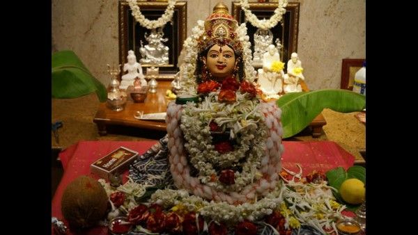 ವರಮಹಾಲಕ್ಷ್ಮಿ ಹಬ್ಬದಂದು ಗ್ರಾಹಕರಿಗೆ ಟ್ರೆಂಡ್ಸ್ ವಿಶಿಷ್ಟ ಸ್ಪರ್ಧೆ