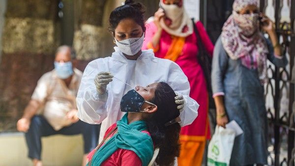 ಹಾಸನದಲ್ಲಿ 100 ನರ್ಸಿಂಗ್ ವಿದ್ಯಾರ್ಥಿಗಳಲ್ಲಿ ಕೊರೊನಾ ಸೋಂಕು ದೃಢ