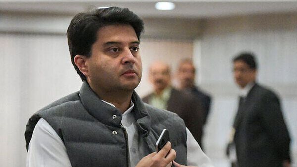 ಚುನಾವಣೆಗೂ ಮುನ್ನ ಸಿಂಧಿಯಾ ಬೆಂಬಲಿಗರು ನೇಮಕಾತಿಯಲ್ಲಿ ಸಿಂಹಪಾಲು ಪಡೆಯುವ ಸಾಧ್ಯತೆ