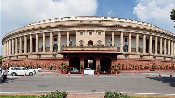 ರಾಜ್ಯ ಸರಕಾರಗಳಿಂದ ಕಸಿದುಕೊಂಡಿದ್ದ ಹಕ್ಕನ್ನು ಕೇಂದ್ರ, ರಾಜ್ಯಗಳಿಗೆ ಮರಳಿಸಿದೆ