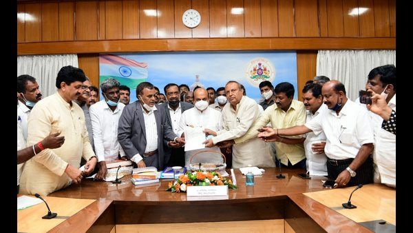 ಬಲಿಷ್ಠ ಸಮುದಾಯಗಳನ್ನು ಪ್ರವರ್ಗ 2 ಎಗೆ ಸೇರಿಸದಂತೆ ಸಿಎಂಗೆ ಮನವಿ