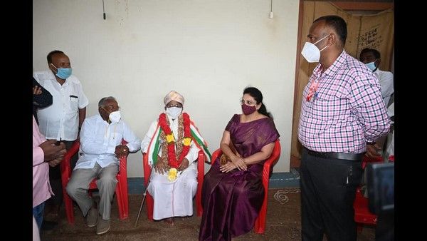 ಸ್ವಾತಂತ್ರ್ಯ ಹೋರಾಟಗಾರನಿಗೆ ಚಿಕ್ಕಬಳ್ಳಾಪುರ ಜಿಲ್ಲಾಡಳಿತದಿಂದ ಗೌರವ ಸಮರ್ಪಣೆ