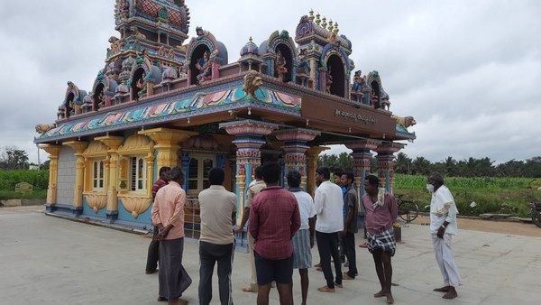 ಮಾಜಿ ಸಚಿವ ಸಿಪಿವೈ ಹುಟ್ಟೂರಿನಲ್ಲಿ ಎರಡು ದೇವಾಲಯಗಳಿಗೆ ಕನ್ನ ಹಾಕಿದ ಕಳ್ಳರು