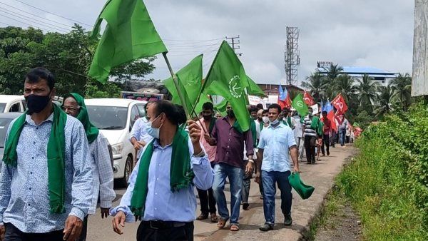 ದಕ್ಷಿಣ ಕನ್ನಡದ ಜನ ರಾಜಕೀಯದಲ್ಲಿ ದಡ್ಡರು; ರೈತ ಮುಖಂಡರು