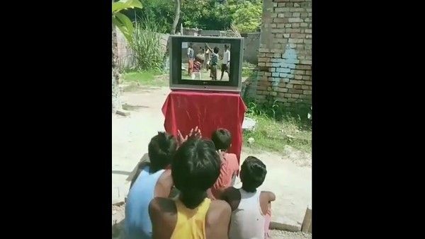 ಕಾಮೆಂಟರಿಯೊಂದಿಗೆ ಮಕ್ಕಳ ಕ್ರಿಕೆಟ್: ಬಾಲ್ಯ ನೆನೆದ ಆನಂದ್ ಮಹೀಂದ್ರಾ