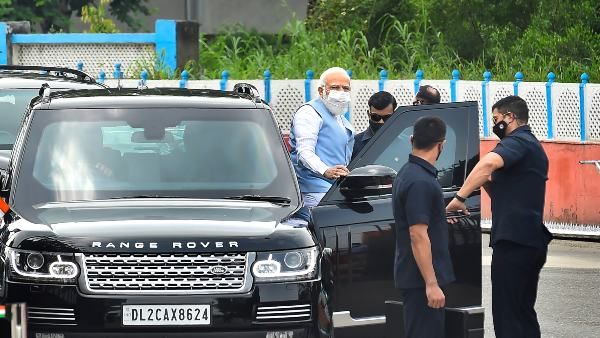 ಅಮೆರಿಕ ಪ್ರವಾಸ ಮುಗಿಸಿ ಬಂದ ಮೋದಿಗೆ ಭವ್ಯ ಸ್ವಾಗತ