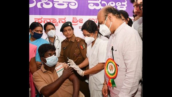 ರಾಜ್ಯದಲ್ಲಿ ಬೃಹತ್ ಲಸಿಕಾ ಮೇಳ ಯಶಸ್ವಿ: ಮುಖ್ಯಮಂತ್ರಿ ಬಸವರಾಜ ಬೊಮ್ಮಾಯಿ!