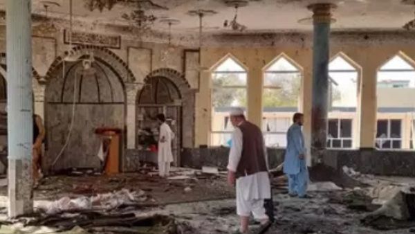 Breaking:ಅಫ್ಘಾನಿಸ್ತಾನದ ಮಸೀದಿಯಲ್ಲಿ ಬಾಂಬ್ ಸ್ಫೋಟ 100ಕ್ಕೂ ಅಧಿಕ ಮಂದಿ ಸಾವು
