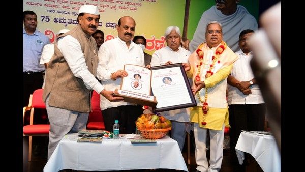 ಖಾದಿ ಮತ್ತು ಗ್ರಾಮೋದ್ಯೋಗ ಉತ್ತೇಜನಕ್ಕೆ ಸರ್ಕಾರದ ಆದ್ಯತೆ: ಬಸವರಾಜ ಬೊಮ್ಮಾಯಿ