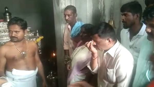 ಶಾಸಕ ಗೂಳಿಹಟ್ಟಿ ಶೇಖರ್ ತಾಯಿ ಸೇರಿದಂತೆ ನಾಲ್ಕು ಕುಟುಂಬಗಳು ಹಿಂದೂ ಧರ್ಮಕ್ಕೆ ವಾಪಸ್