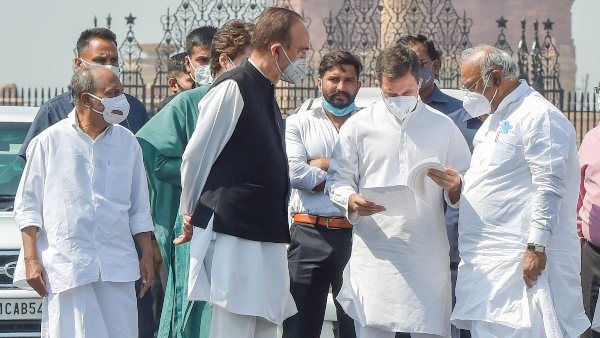 ಲಖೀಂಪುರ ಹಿಂಸಾಚಾರ: ಸಚಿವ ಅಜಯ್ ಮಿಶ್ರಾ ವಜಾಗೆ ಕಾಂಗ್ರೆಸ್ ನಿಯೋಗದ ಒತ್ತಾಯ