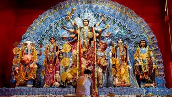 ಪಶ್ಚಿಮ ಬಂಗಾಳದಲ್ಲಿ ದುರ್ಗಾ ಪೂಜೆ ಶೋಭಾಯಾತ್ರೆ, ಸಾಂಸ್ಕೃತಿಕ ಕಾರ್ಯಕ್ರಮ ರದ್ದು
