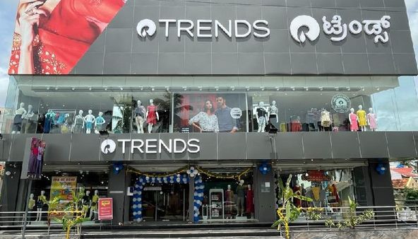 ಟ್ರೆಂಡ್ಸ್ ಸೆಲ್ಫಿ ಸ್ಪರ್ಧೆಯೊಂದಿಗೆ ದಸರಾ ಆಚರಿಸಿ