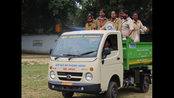 ನ.1ರಿಂದ ಹಳ್ಳಿಗಳನ್ನು ಸ್ವಚ್ಛವಾಗಿಡಲು ಬರುತ್ತದೆ ಮಹಿಳೆಯರ ತಂಡ