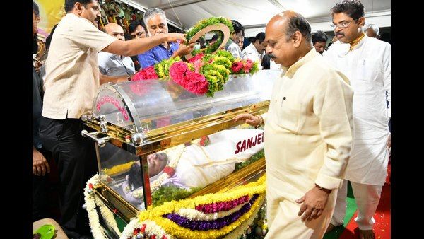 ಪವರ್‌ಸ್ಟಾರ್ ನಿಧನದ ನಂತರ ಬೆಂಗಳೂರಿನ ಮದ್ಯದಂಗಡಿಗಳು ಬಂದ್