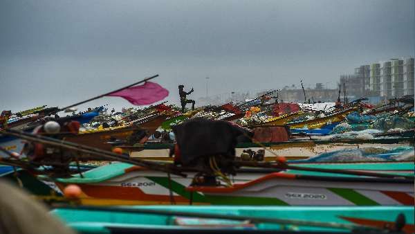 ಚೆನ್ನೈನಲ್ಲಿ ಮಳೆ ಹುಟ್ಟು ಹಾಕಿದ ಪರಿಸ್ಥಿತಿ ನಿಭಾಯಿಸಲು 689 ಮೋಟಾರ್ ಪಂಪ್, 50 ದೋಣಿಗಳು ಸಜ್ಜು