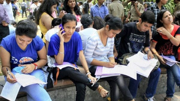 ಎಂಜಿನಿಯರಿಂಗ್ ಕೋರ್ಸ್ ಶುಲ್ಕ ಹೆಚ್ಚಳವಿಲ್ಲ: ಕಾಲೇಜುಗಳಲ್ಲೂ ನಯಾಪೈಸೆ ಕಟ್ಟುವಂತಿಲ್ಲ