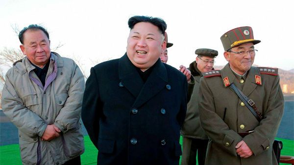 ನಾಯಕ ಕಿಮ್‌ ಫ್ಯಾಷನ್‌ ಅನುಕರಣೆ ತಪ್ಪಿಸಲು ಉ.ಕೊರಿಯಾದಲ್ಲಿ ಚರ್ಮದ ಕೋಟು ನಿಷೇಧ!