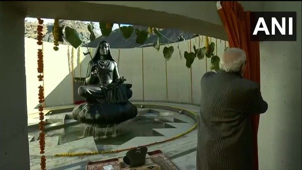 ಕೇದಾರನಾಥದಲ್ಲಿ ಶ್ರೀ ಆದಿ ಶಂಕರಾಚಾರ್ಯರ ಪ್ರತಿಮೆ ಅನಾವರಣಗೊಳಿಸಿದ ಪ್ರಧಾನಿ