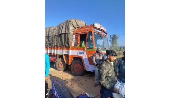 ನೆಲಮಂಗಲ ಸಮೀಪ ಸರಣಿ ಅಪಘಾತ: ಮೂರು ಲಾರಿ ಸೇರಿ 9 ವಾಹನ ಜಖಂ