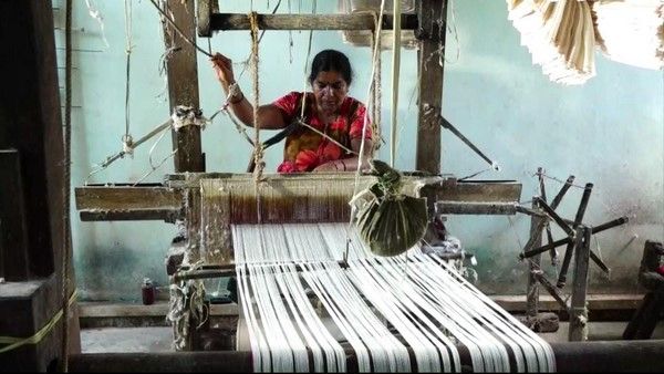 ಉಡುಪಿಯ ಏಕಮಾತ್ರ ಮನೆಯಲ್ಲಿ ಉಳಿದ ಕೈಮಗ್ಗ ನೇಕಾರಿಕೆ!